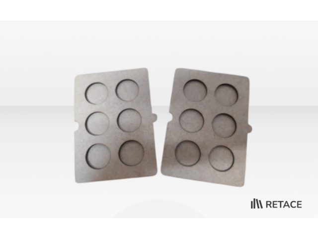 Imagem mostrando o encaixe das celas braille.